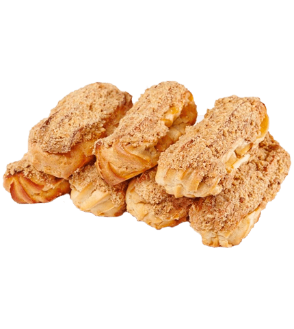 Эклер с кремом из сгущёнки и ореховой обсыпкой